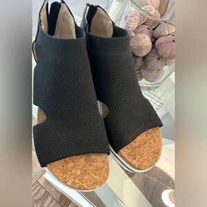 Adrianne Vittadini Sport Charla Shoe, Size 8M